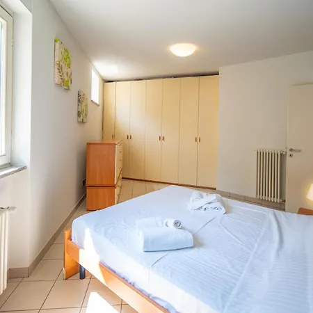 Happy Appartement Alba (Piedmont)
