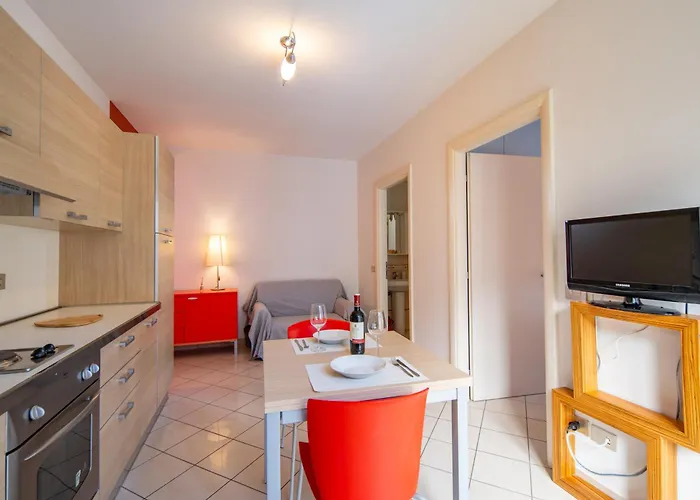 Happy Apartment Alba (Piedmont)